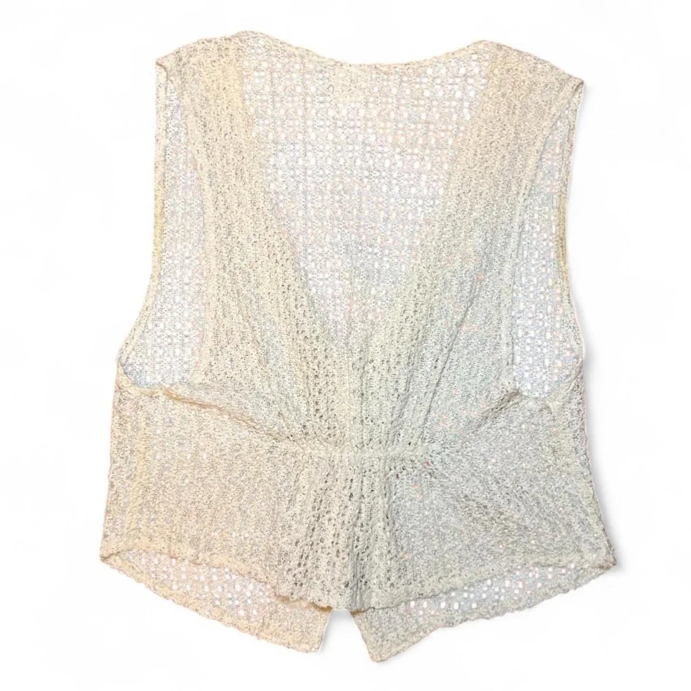 CLIO VTG 90s Off-White & Cream Crochet Lace Knit Button-Up Vest — MEDIUM - Picture 3 of 6